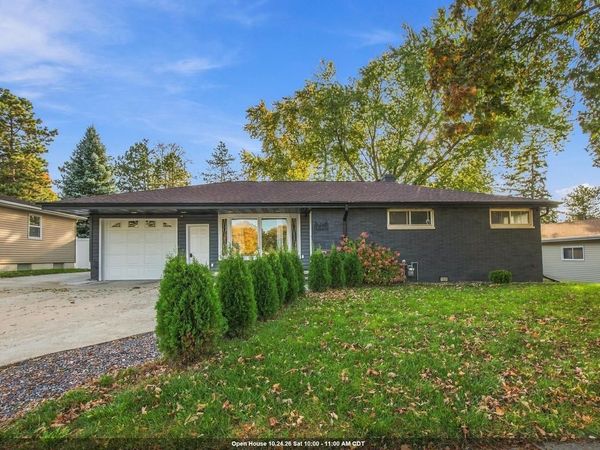 1926 DEBRA LANE, Green Bay, WI 54302
