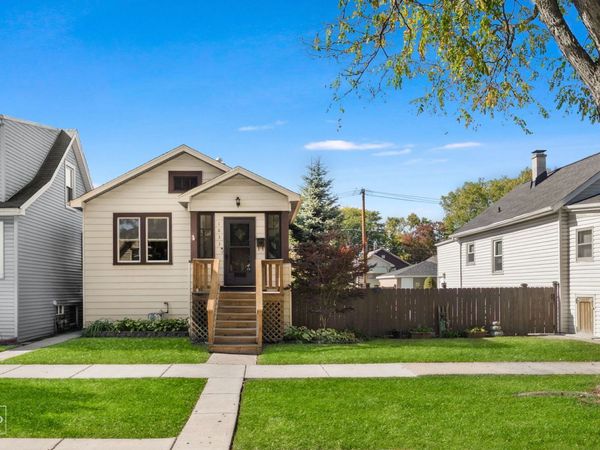 1033 Hannah Avenue, Forest Park, IL 60130