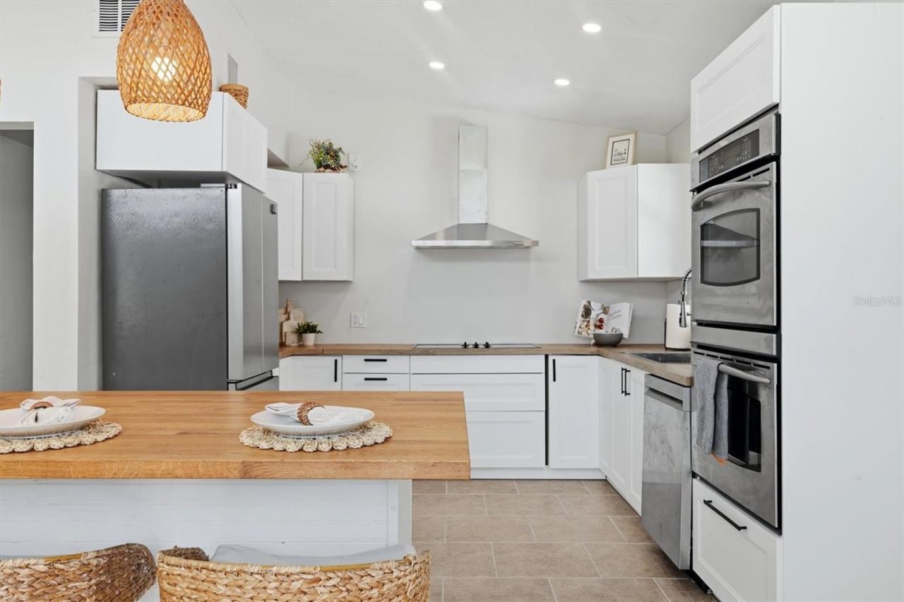 2821 Bay Street , Sarasota, FL 34237 Photo