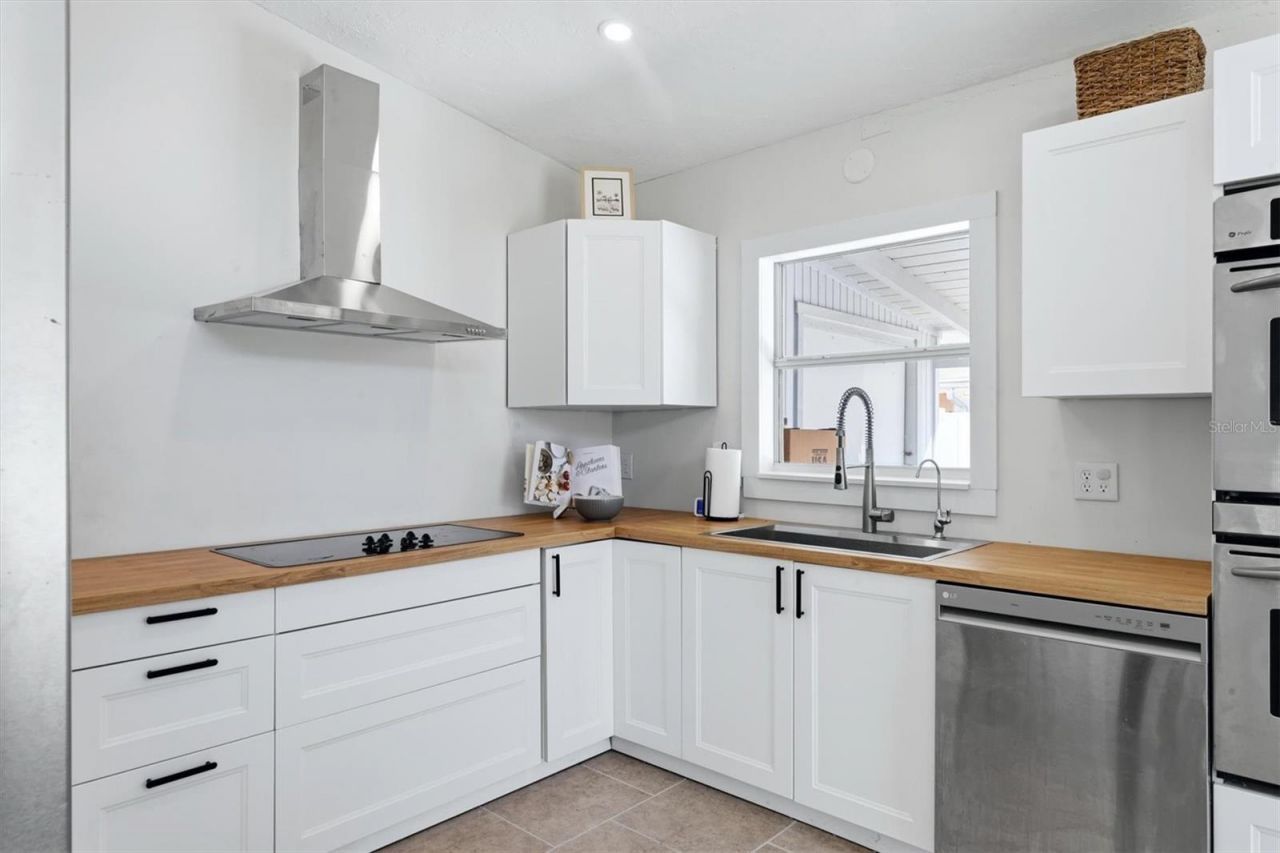 2821 Bay Street , Sarasota, FL 34237 Photo