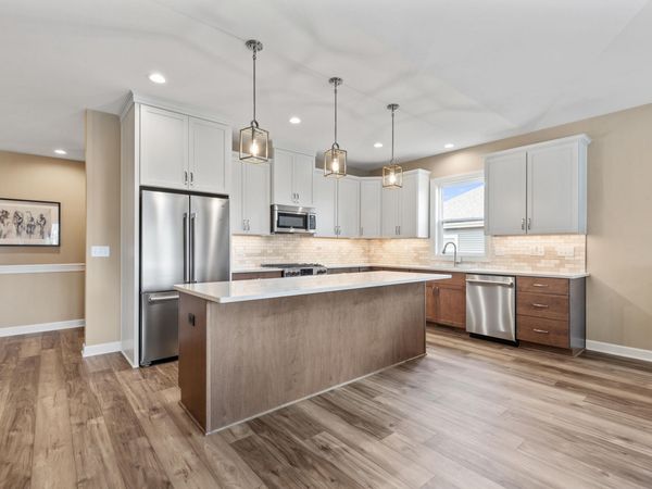 1518 Weston Ridge Rd, Oconomowoc, WI 53066