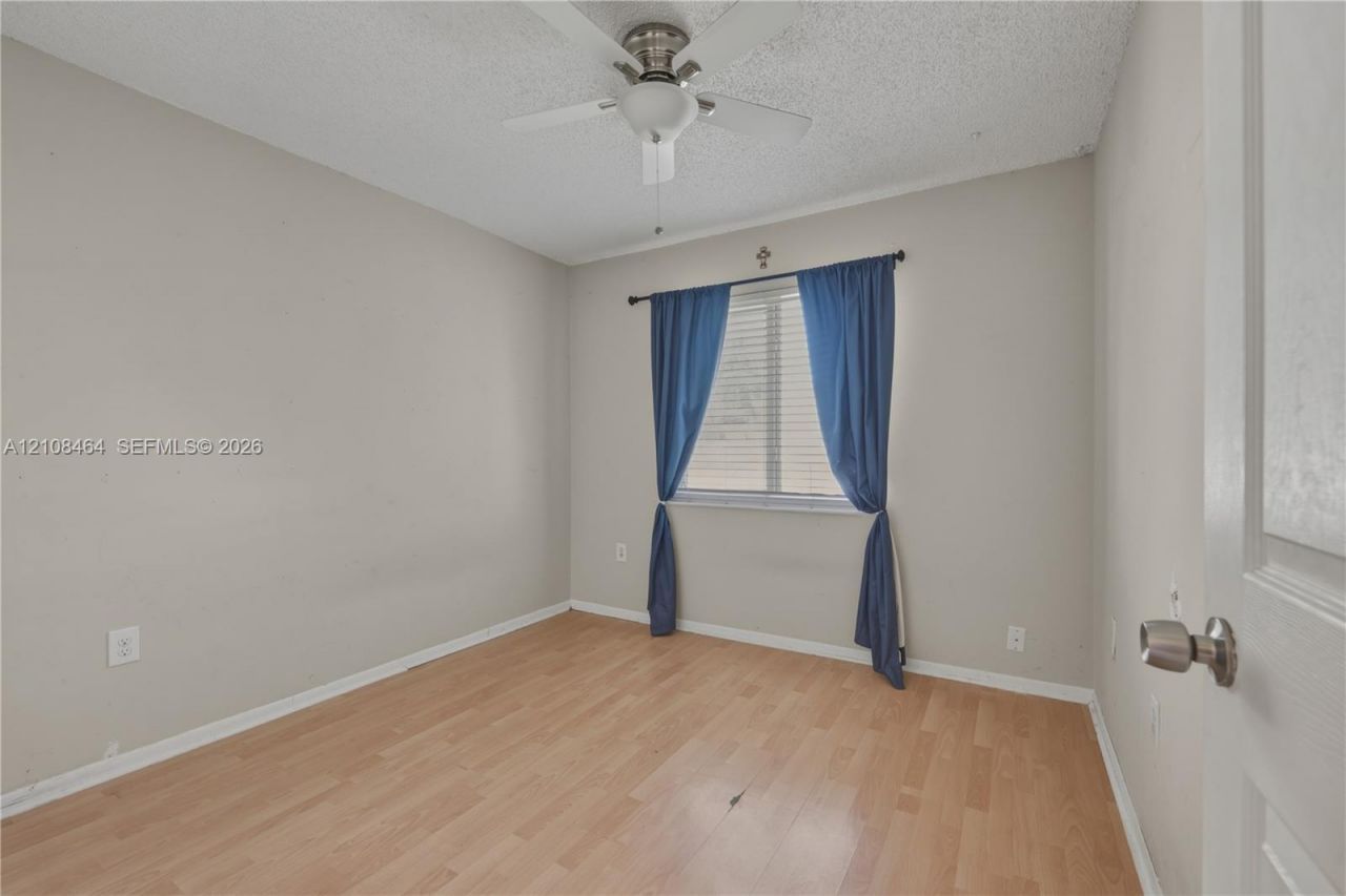 11460 NW 35th Pl , Sunrise, FL 33323 Photo