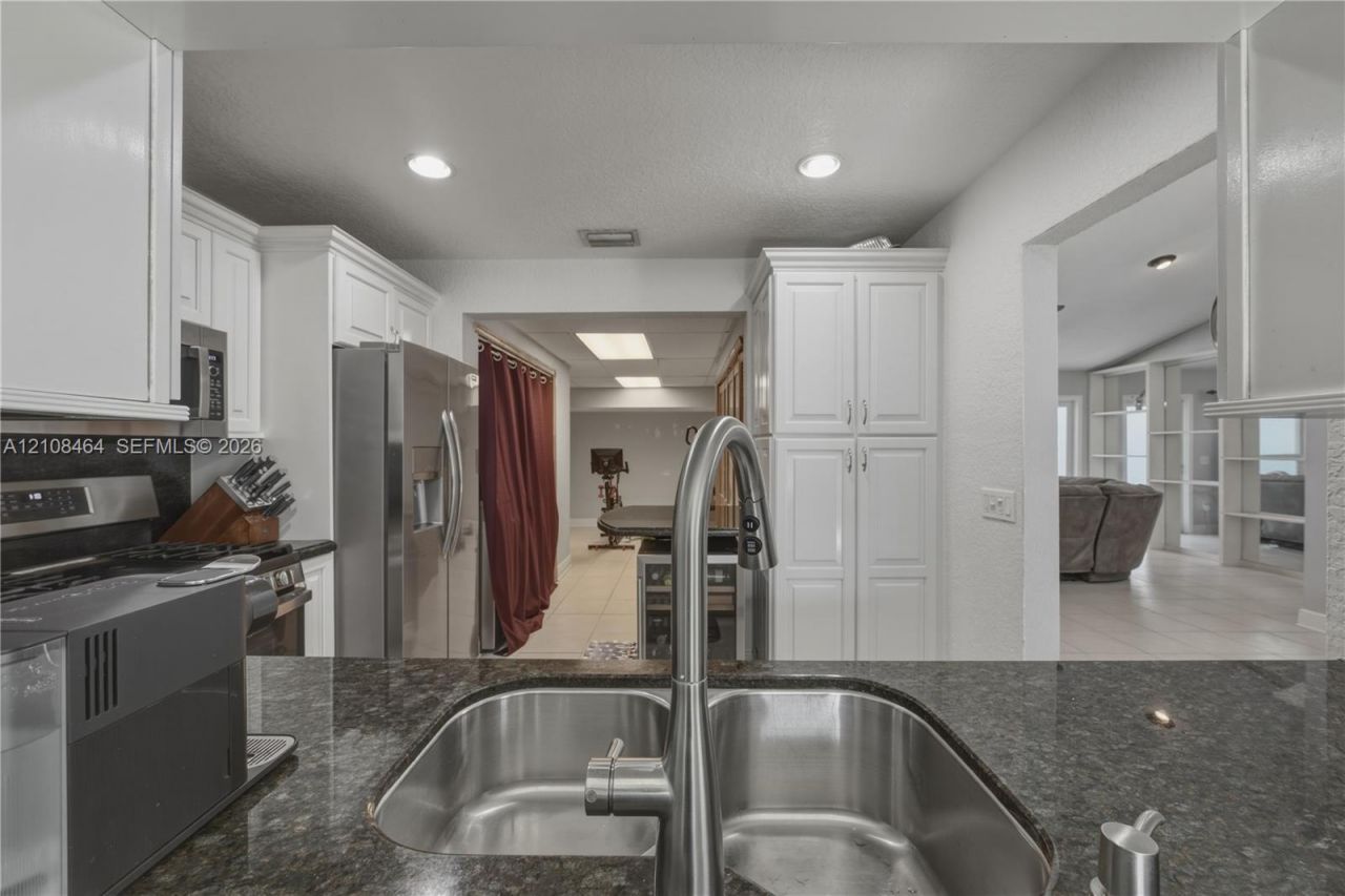 11460 NW 35th Pl , Sunrise, FL 33323 Photo
