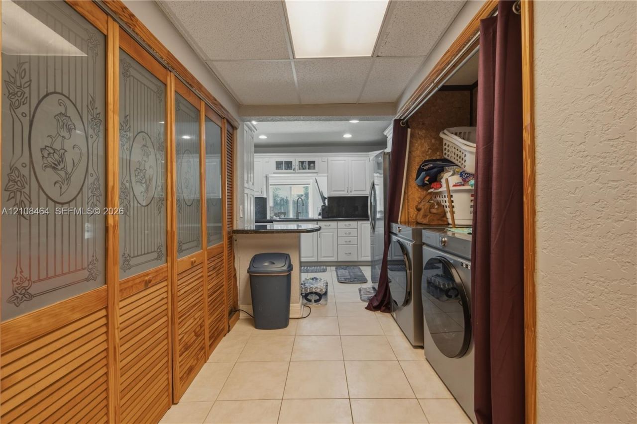 11460 NW 35th Pl , Sunrise, FL 33323 Photo