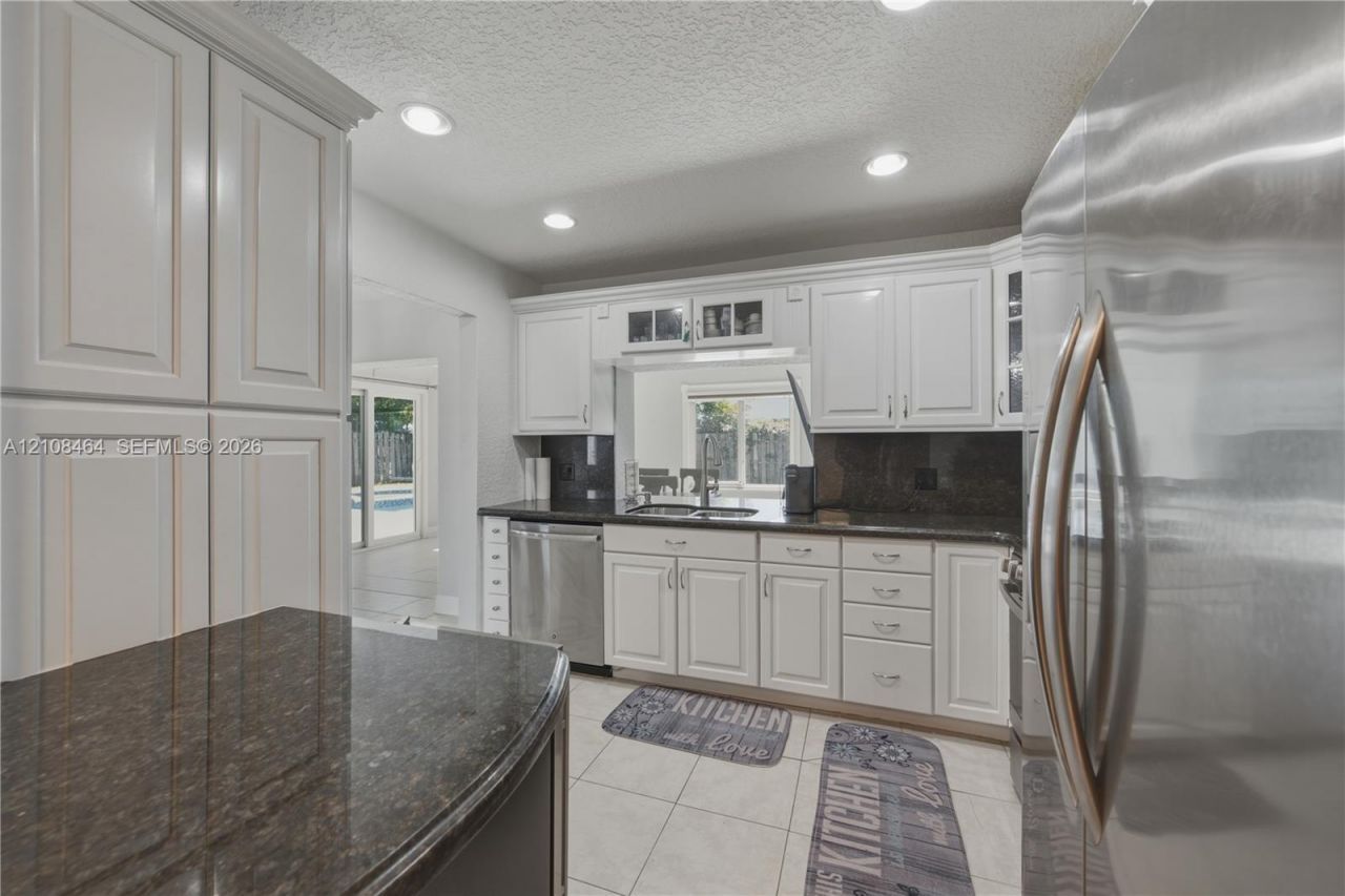 11460 NW 35th Pl , Sunrise, FL 33323 Photo