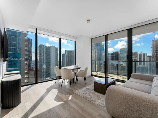 20 NE 11 , Unit 4208, Miami, FL 33132