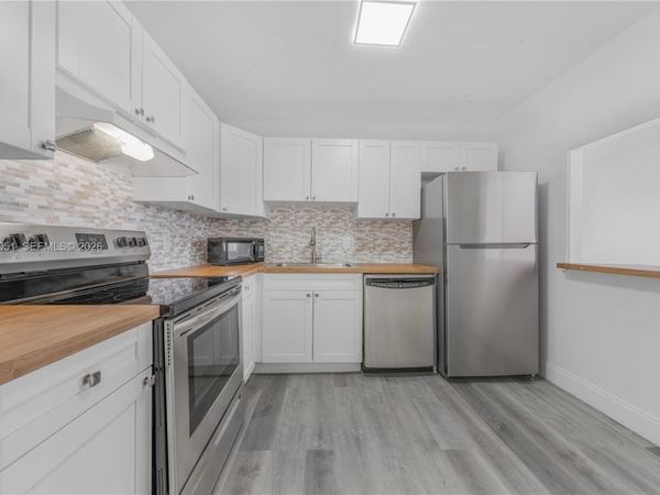 1300 NE Miami Gardens Dr , Unit 512E, Miami, FL 33179