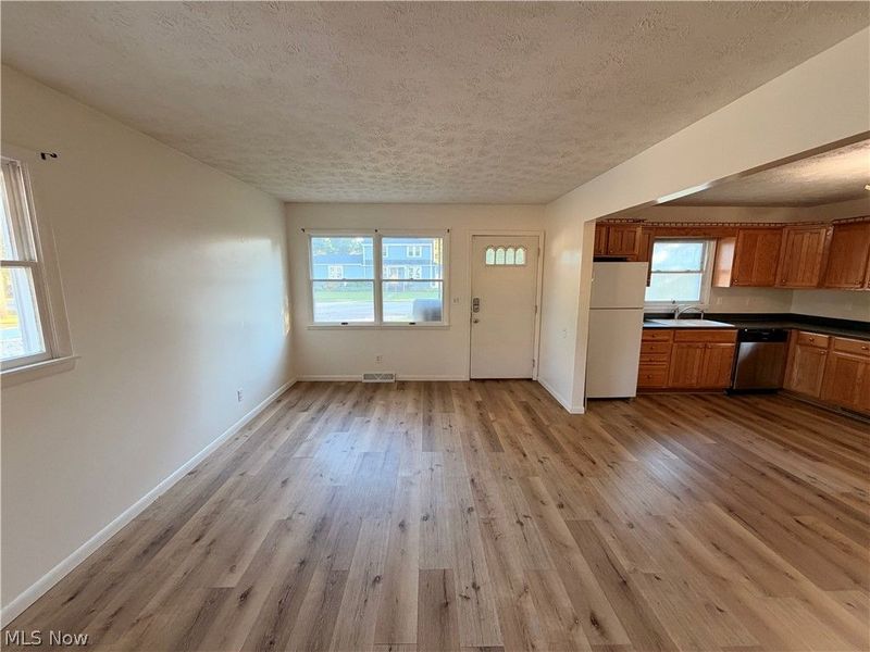 1154 Bradford Street NW, Warren, OH 44485 Photo 4