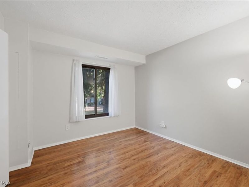 16435 Heather Lane, Unit 202, Middleburg Heights, OH 44130 Photo 16