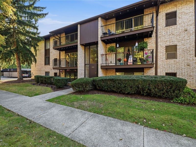 16435 Heather Lane, Unit 202, Middleburg Heights, OH 44130 Photo 34