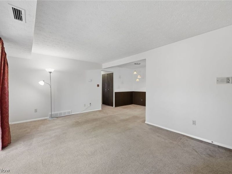 16435 Heather Lane, Unit 202, Middleburg Heights, OH 44130 Photo 9