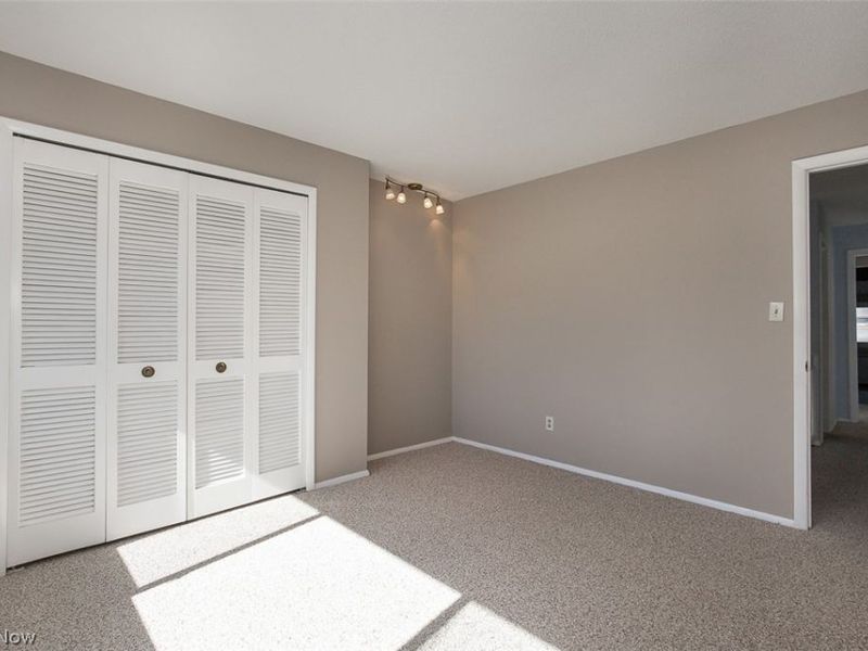 700 Tinkers Lane, Sagamore Hills, OH 44067 Photo 18