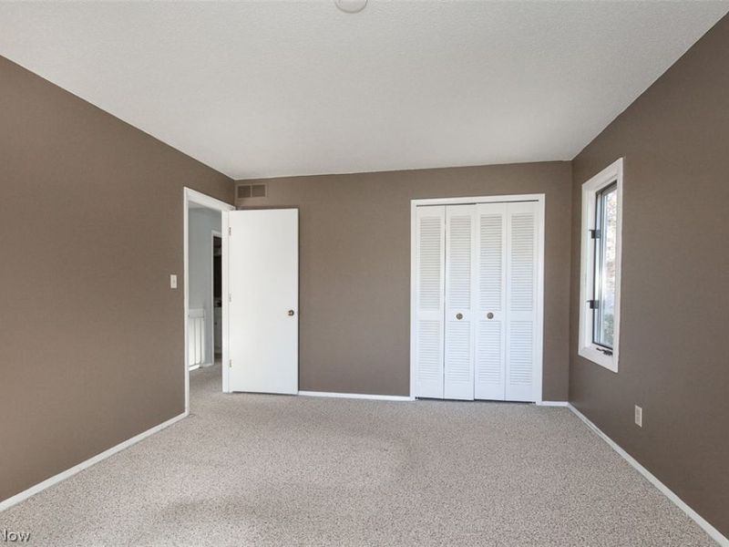 700 Tinkers Lane, Sagamore Hills, OH 44067 Photo 20