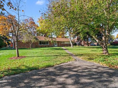 4739 Westlawn Parkway, Waterford Township, Mi 48328