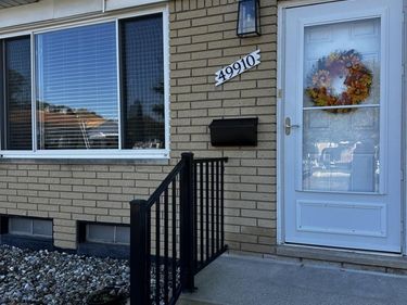 49910 Helfer Boulevard, Wixom, Mi 48393