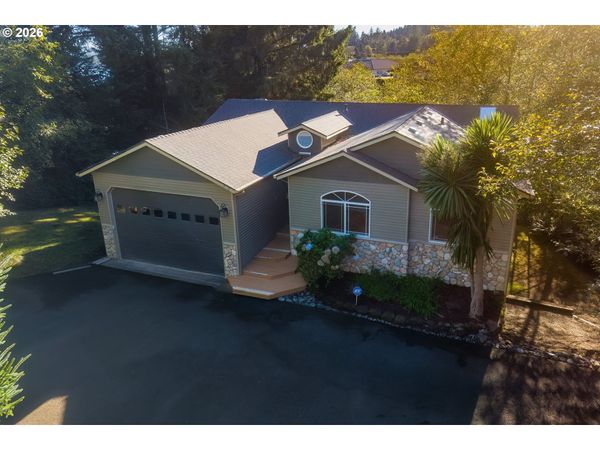 3252 NE 50TH ST, Lincoln City, OR 97367