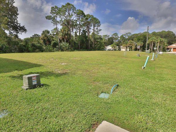 573 Coronado Cove Road, New Smyrna Beach, FL 32168