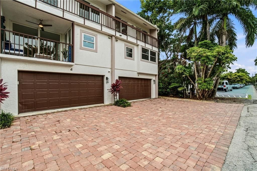 995 9th Ave S, Unit 4, Naples, FL 34102 Photo