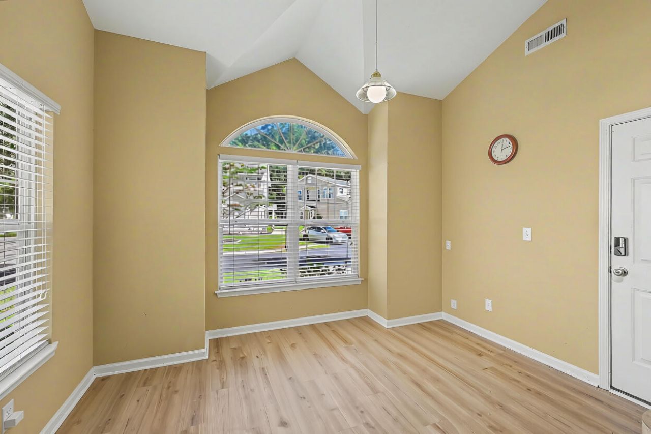 158 Grand Oaks Drive Photo 11