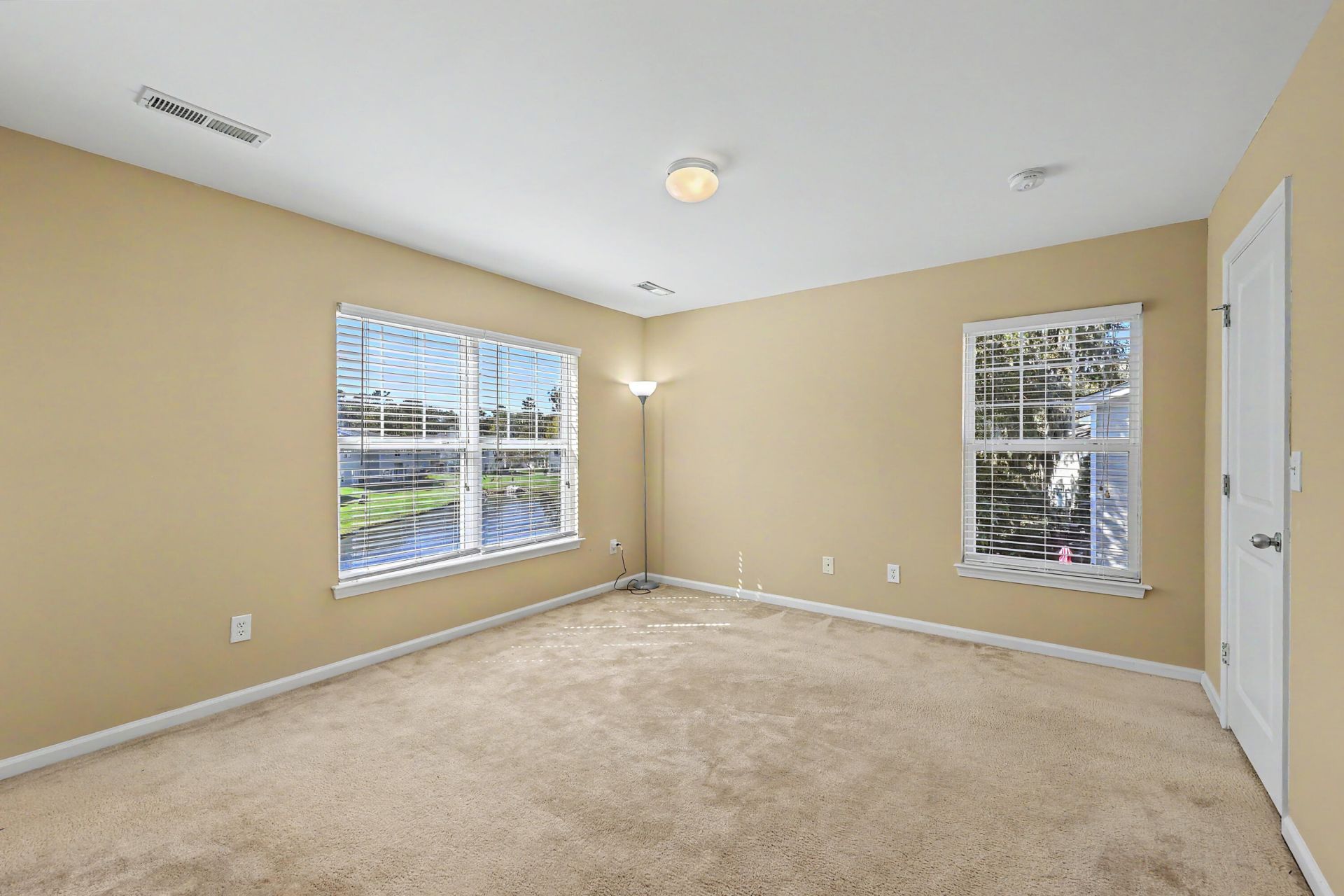 158 Grand Oaks Drive Photo 28