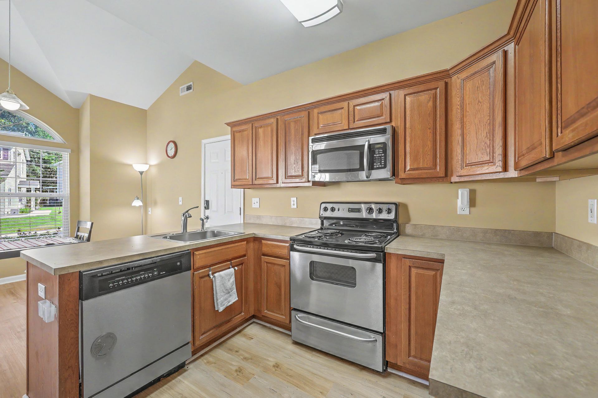158 Grand Oaks Drive Photo 9