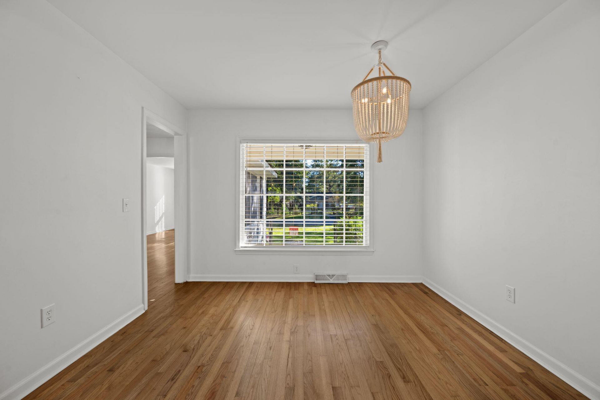 2 Ravenna Avenue Photo 14