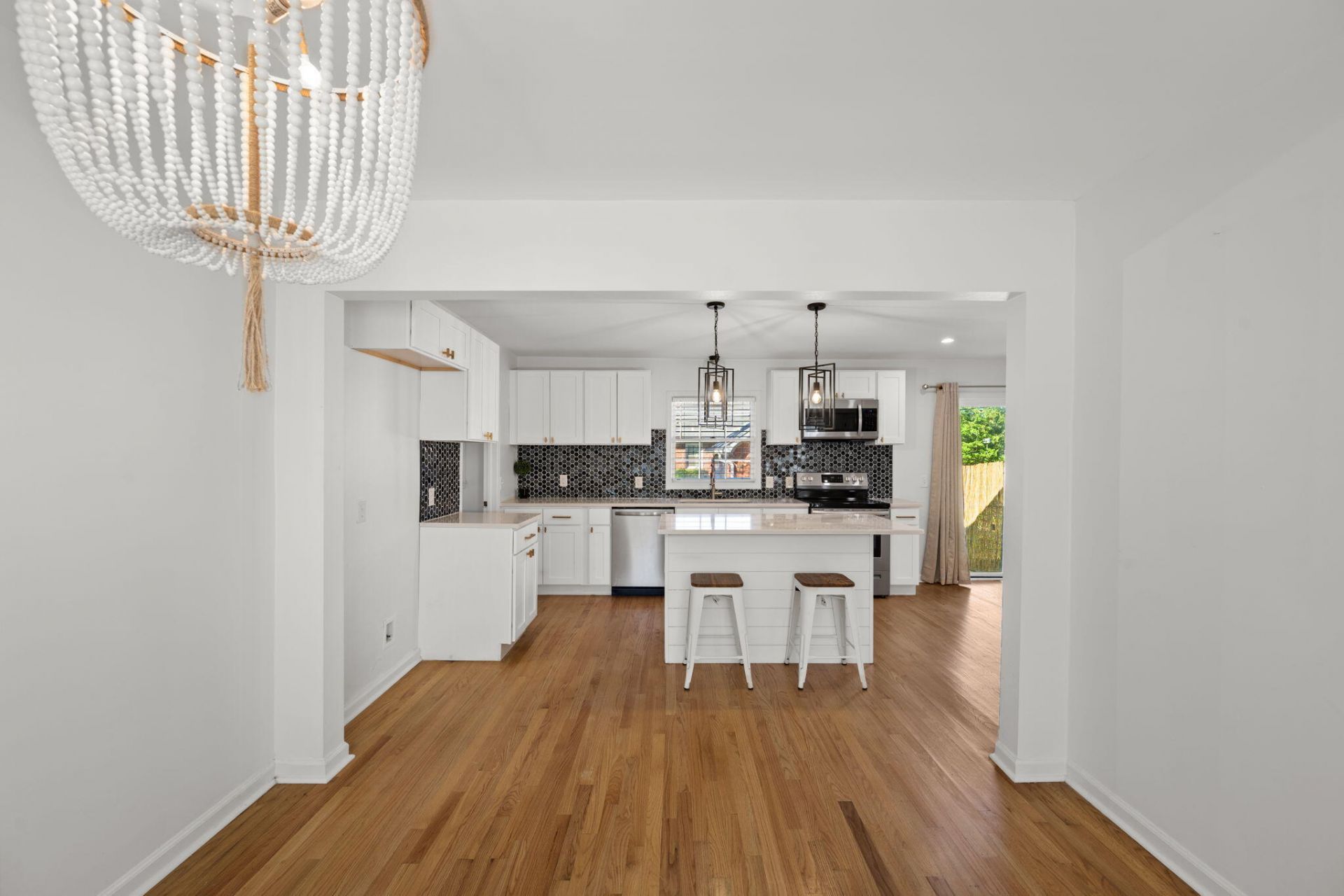 2 Ravenna Avenue Photo 19