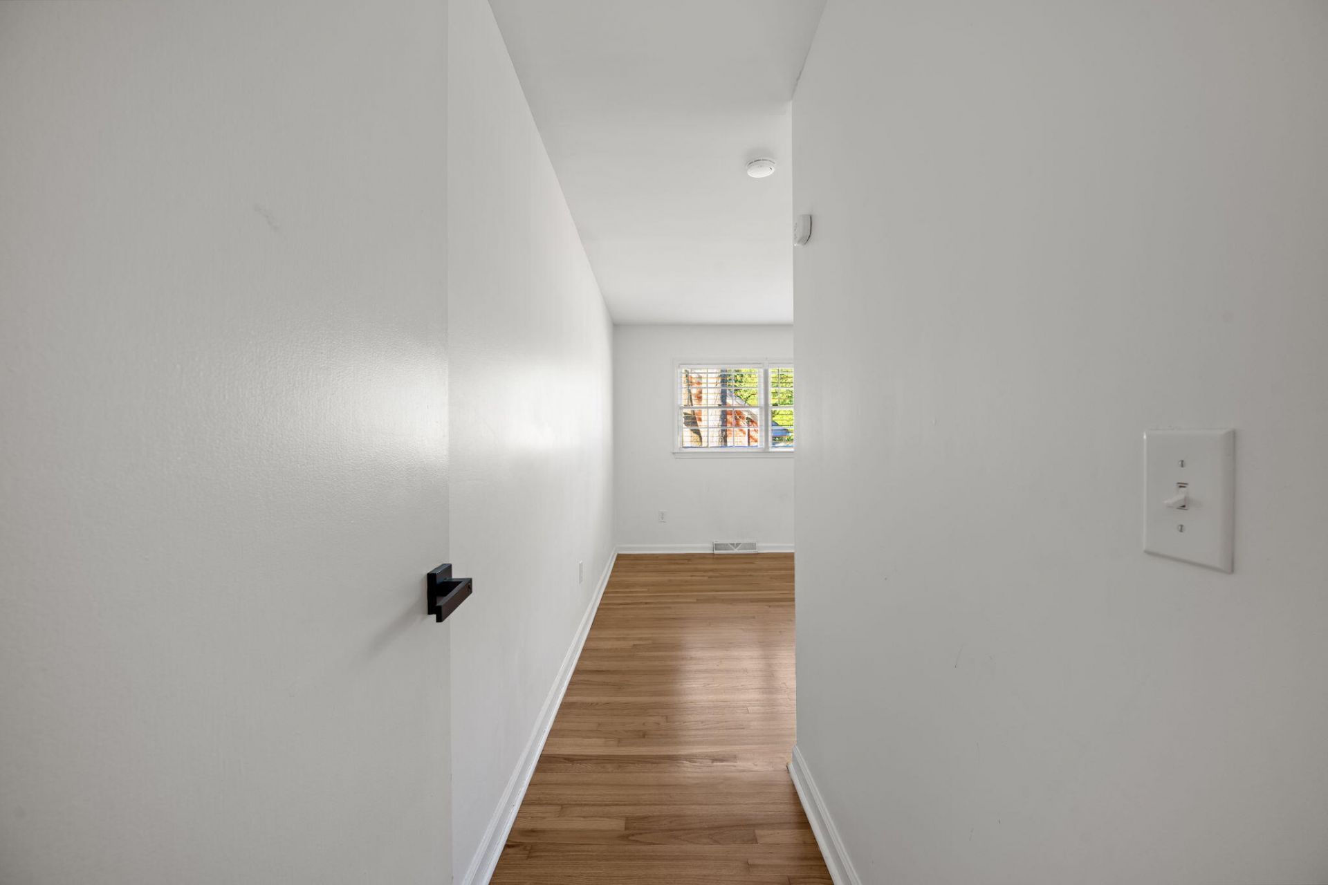 2 Ravenna Avenue Photo 28