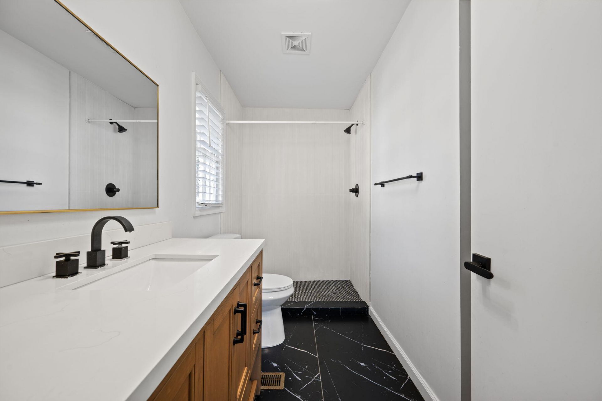 2 Ravenna Avenue Photo 33