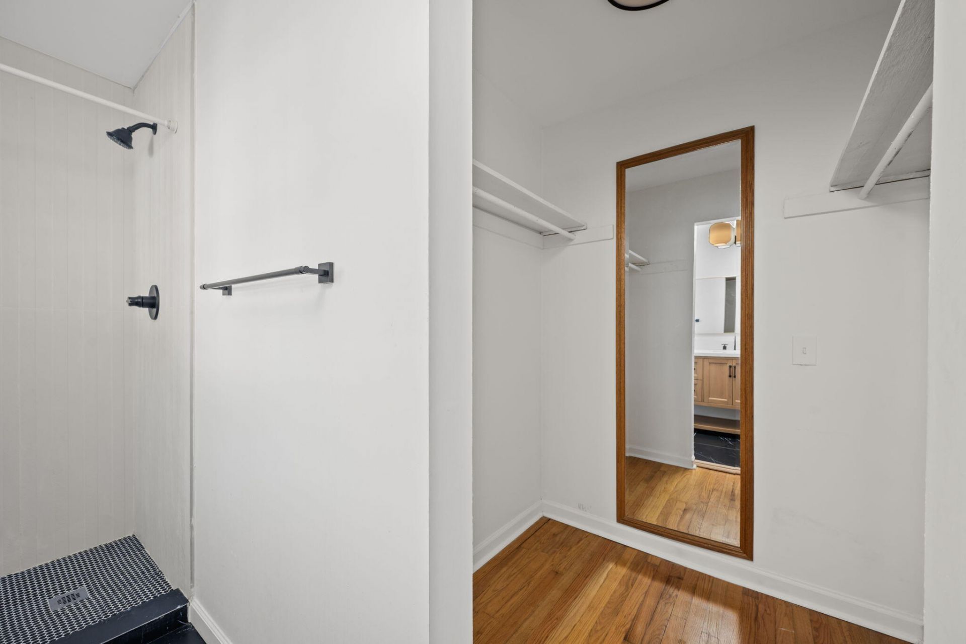 2 Ravenna Avenue Photo 35
