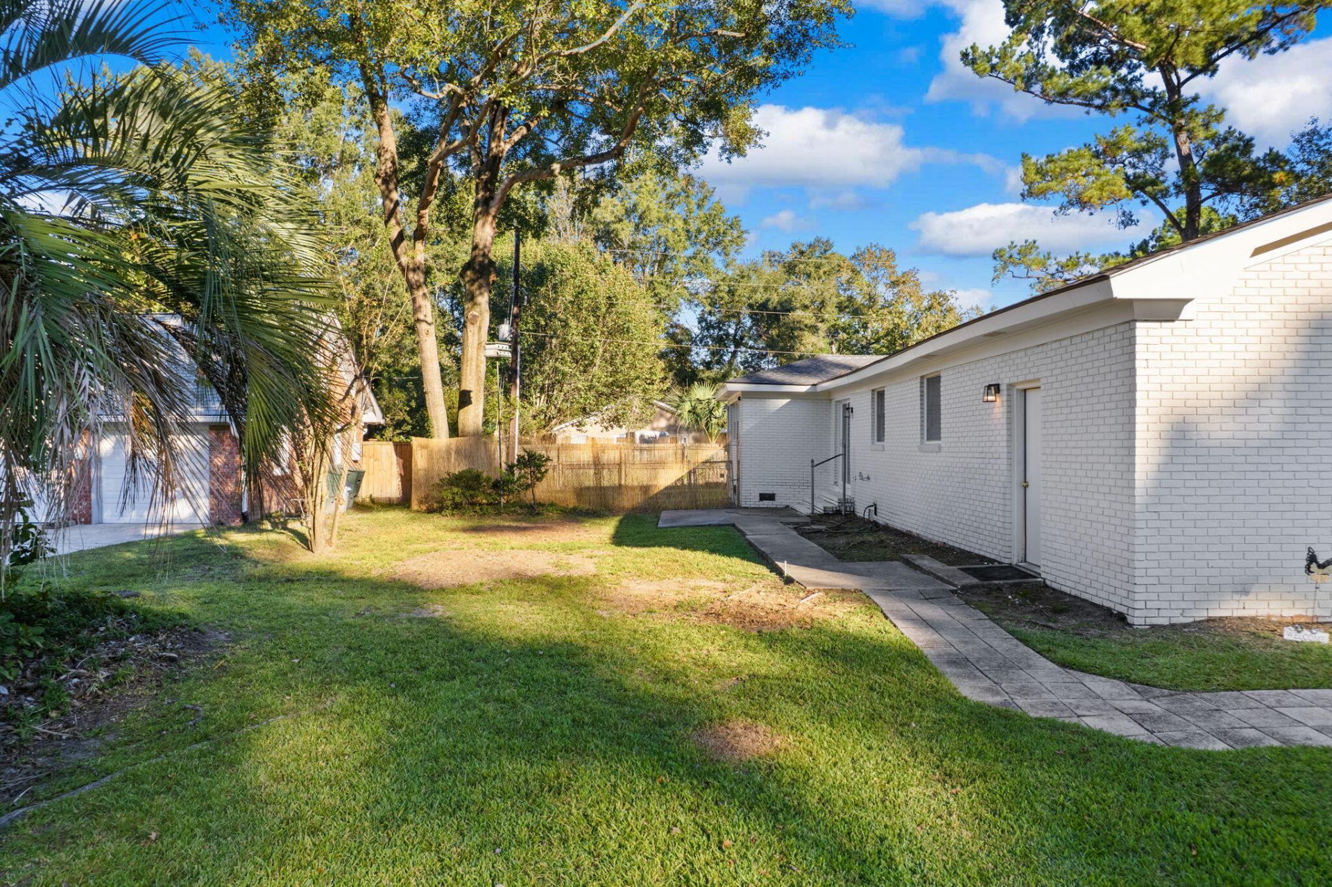 2 Ravenna Avenue Photo 46