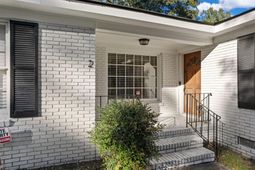 2 Ravenna Avenue photo 4