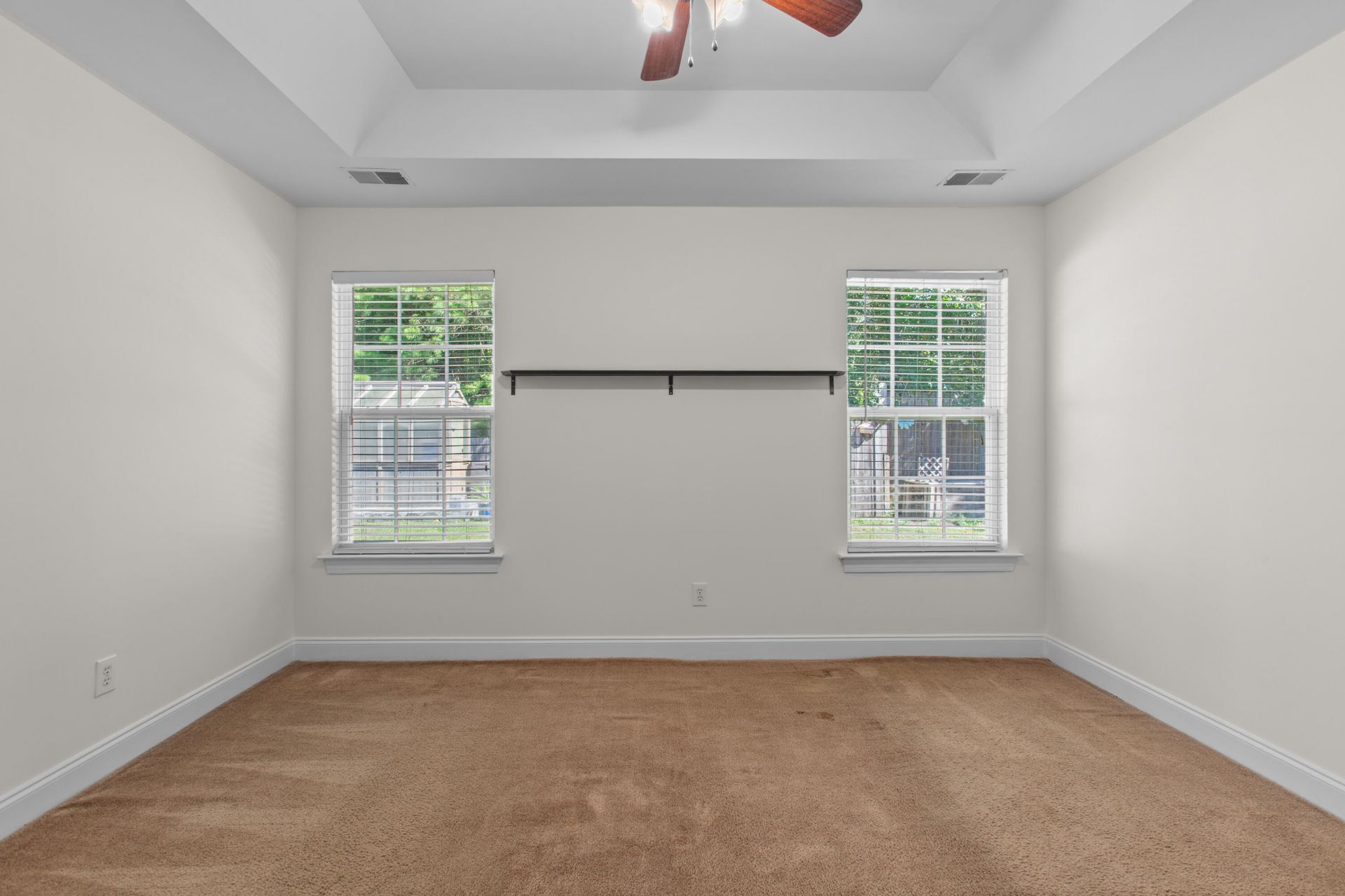 304 Equinox Circle Photo 10