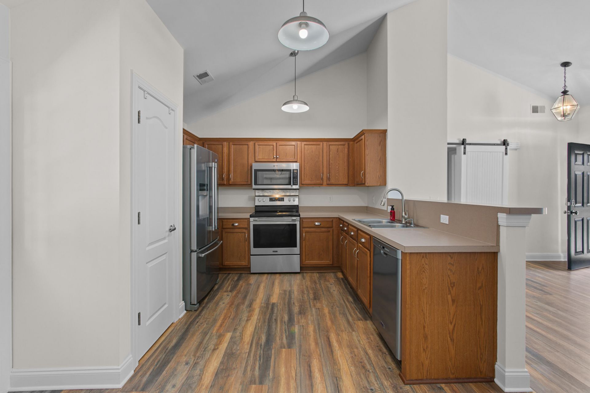 304 Equinox Circle Photo 8
