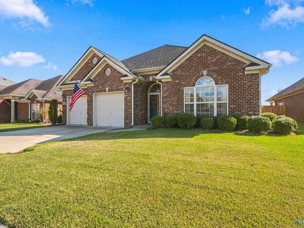 5008 SE Valley Cove Drive, Owens Cross Roads, AL 35763