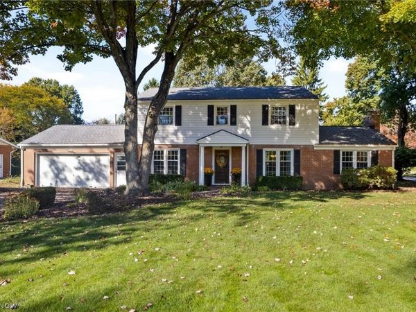 2115 Hunting Valley Street NW, North Canton, OH 44720