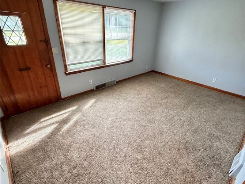 736 West Street , Niles, OH 44446 Photo 3