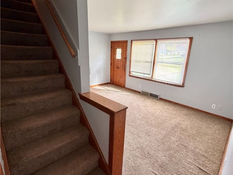 736 West Street , Niles, OH 44446 Photo 4