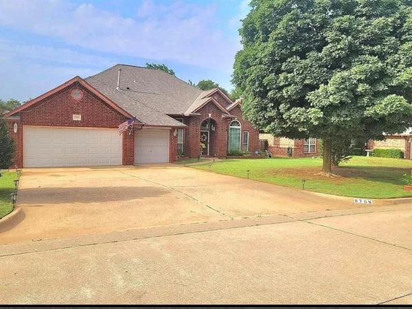 9705 Southern Oaks Drive, Midwest City, OK 73130