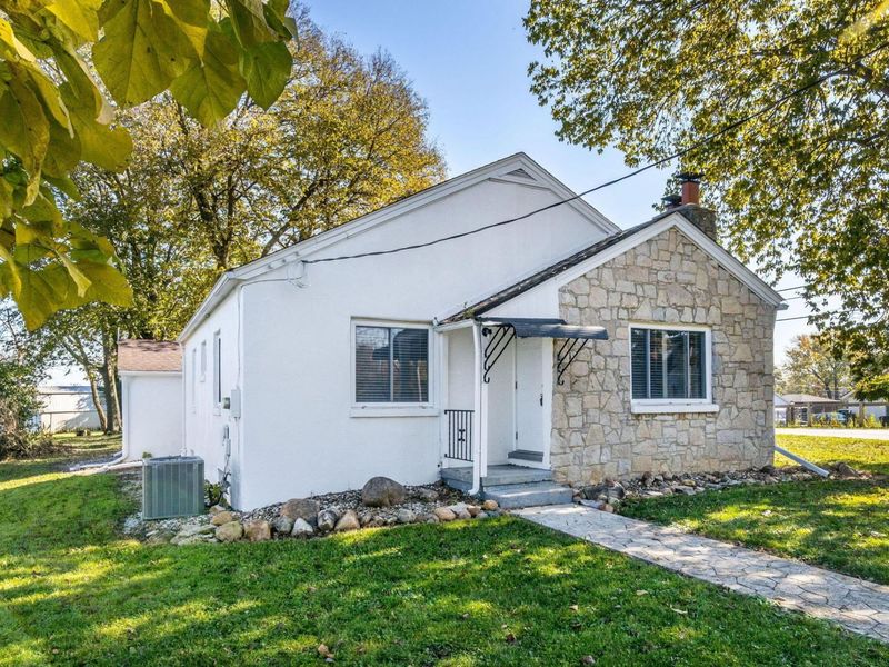 2 Cyrus Street, Commercial Point, OH 43116 Photo 1