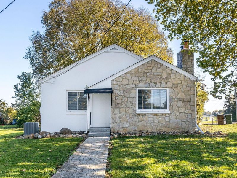 2 Cyrus Street, Commercial Point, OH 43116 Photo 2