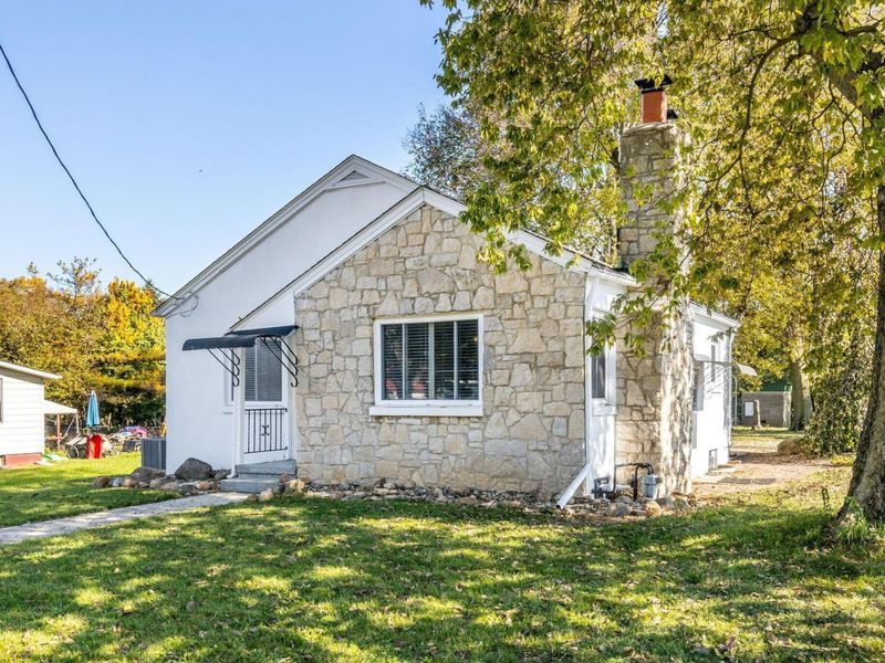 2 Cyrus Street, Commercial Point, OH 43116 Photo 3