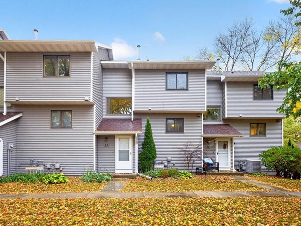 29 Elton Ridge Court NW, Rochester, MN 55901