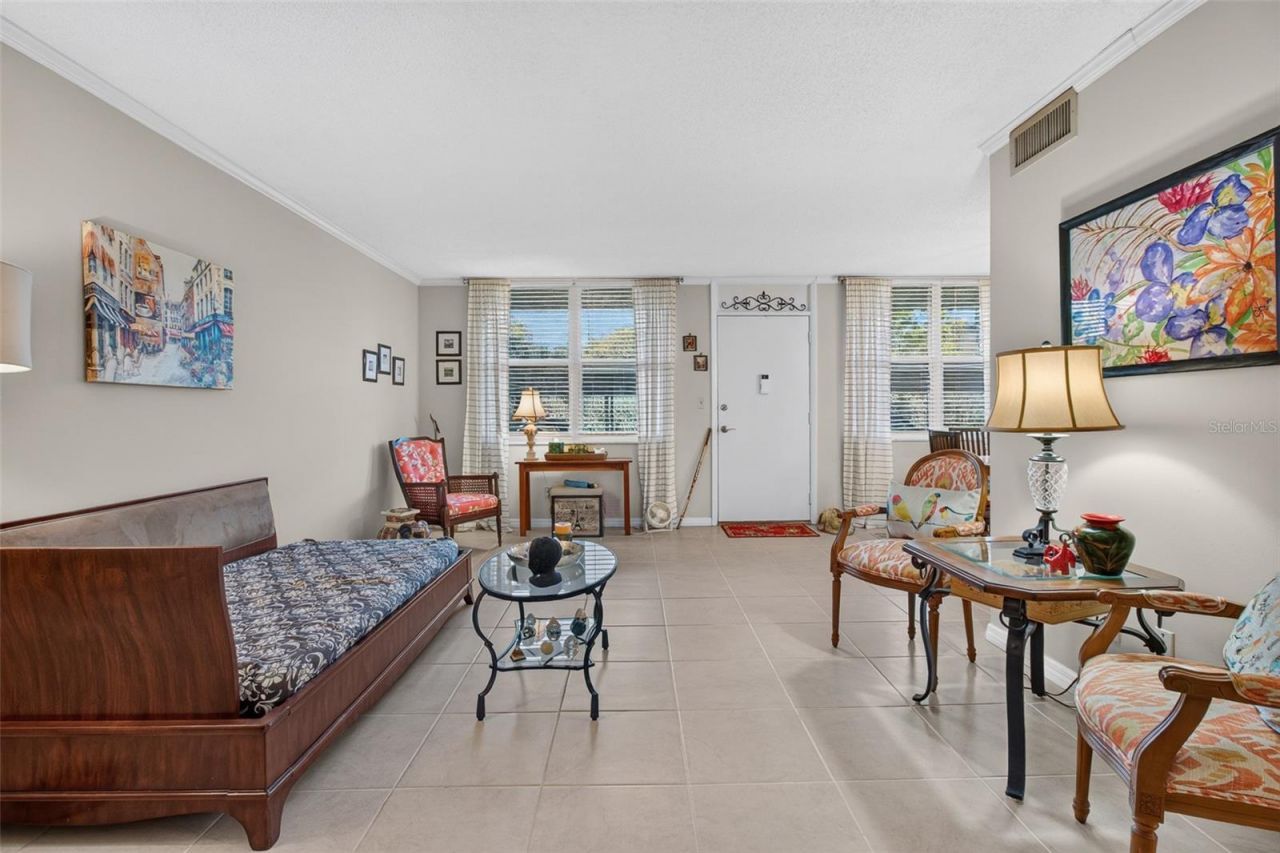 5095 Bay Street Ne, Unit 104, Saint Petersburg, FL 33703 Photo