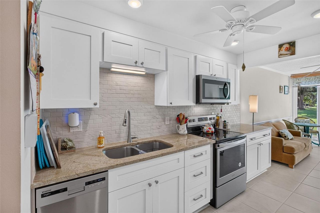 5095 Bay Street Ne, Unit 104, Saint Petersburg, FL 33703 Photo