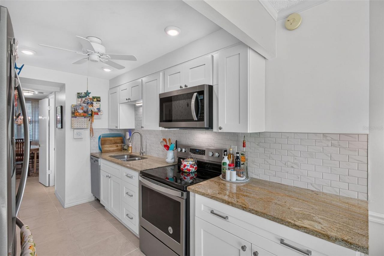 5095 Bay Street Ne, Unit 104, Saint Petersburg, FL 33703 Photo