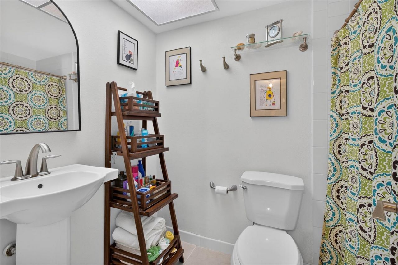 5095 Bay Street Ne, Unit 104, Saint Petersburg, FL 33703 Photo