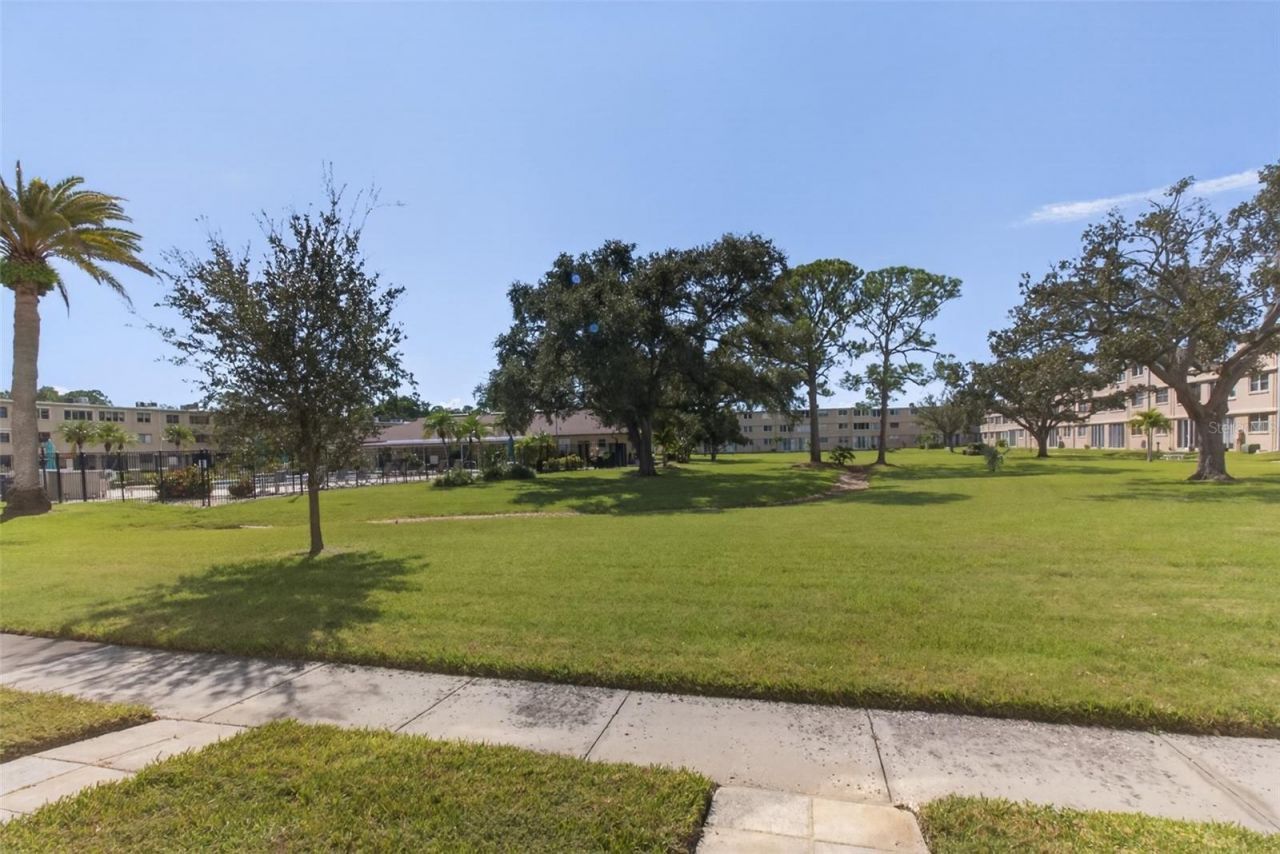 5095 Bay Street Ne, Unit 104, Saint Petersburg, FL 33703 Photo