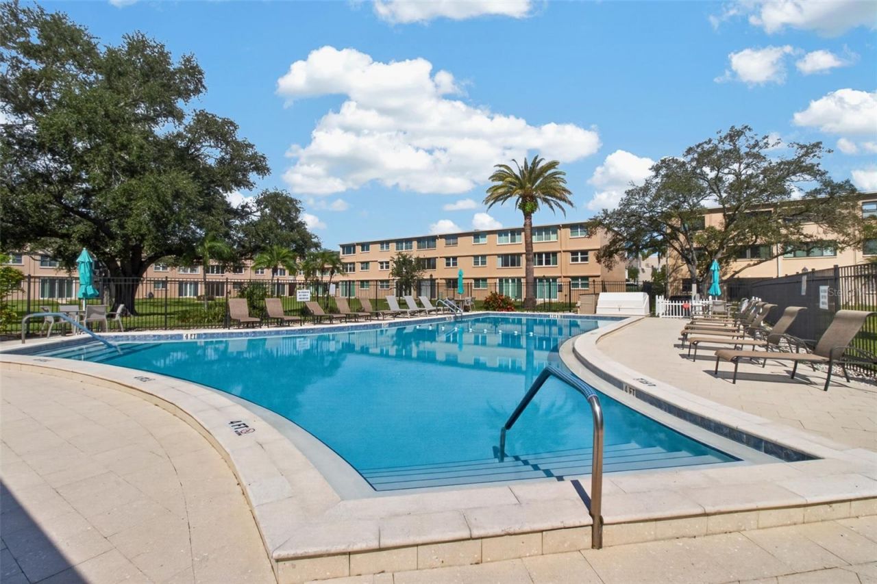 5095 Bay Street Ne, Unit 104, Saint Petersburg, FL 33703 Photo