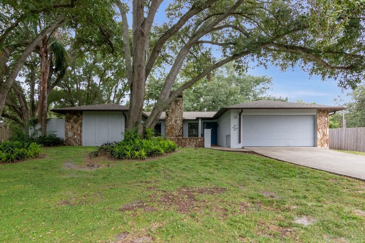201 Old Oak Lane, Palm Harbor, FL 34683 Photo